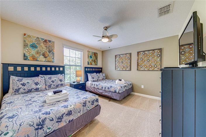 Image No.47-6 Bed Property for sale