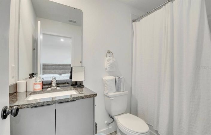 Image No.12-3 Bed Townhouse for sale