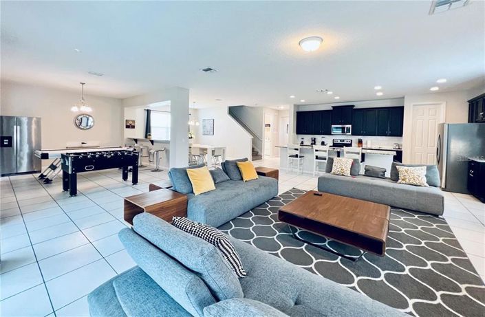 Image No.16-9 Bed Property for sale