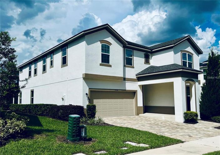 Image No.2-9 Bed Property for sale