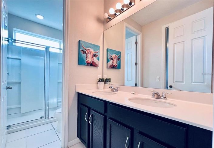 Image No.23-9 Bed Property for sale