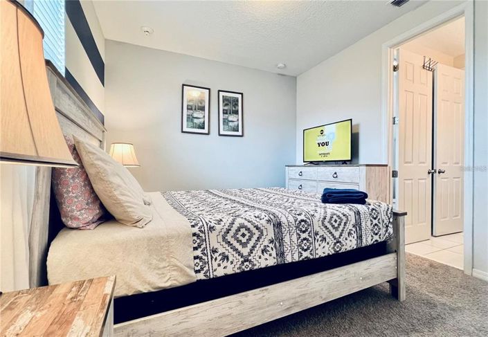 Image No.27-9 Bed Property for sale