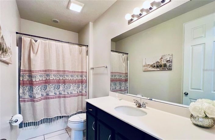 Image No.32-9 Bed Property for sale