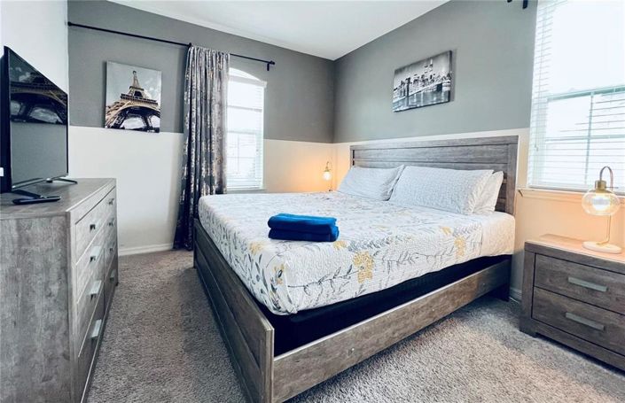 Image No.40-9 Bed Property for sale