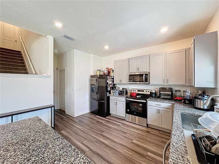 Image No.15-4 Bed Property for sale