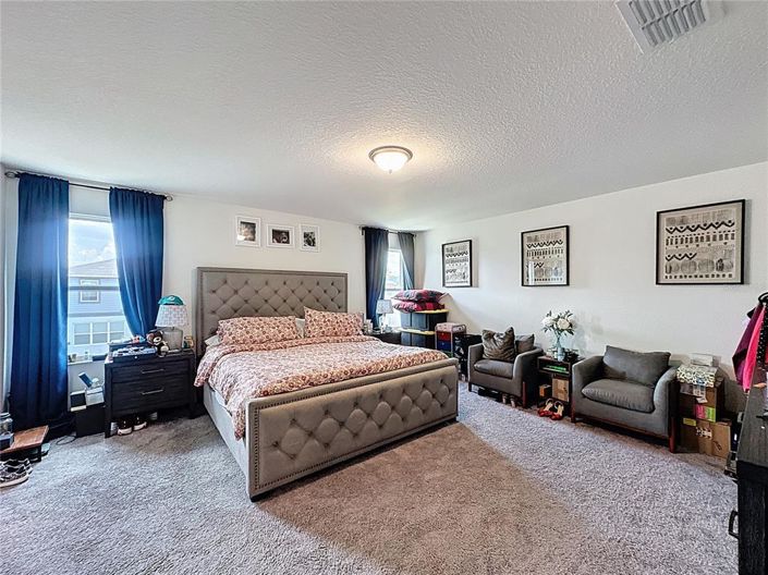 Image No.32-4 Bed Property for sale