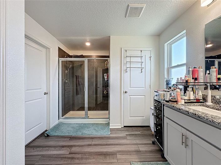 Image No.35-4 Bed Property for sale