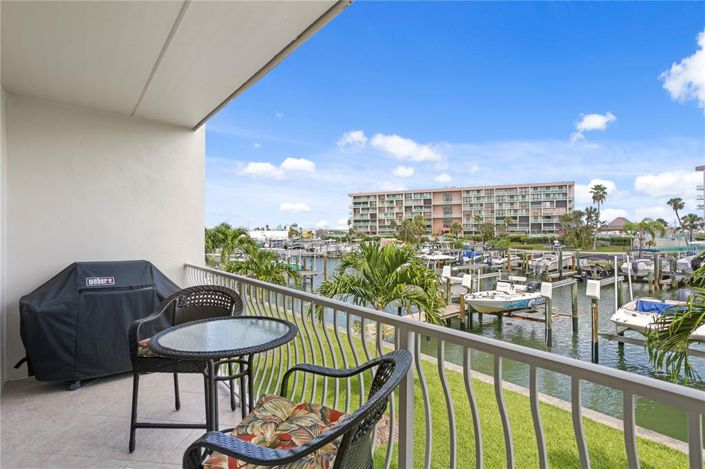 Image No.19-2 Bed Townhouse for sale