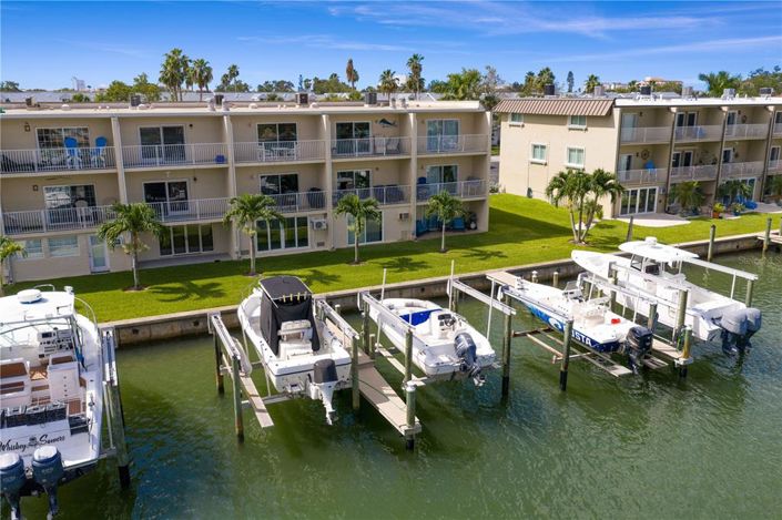 Image No.22-2 Bed Townhouse for sale