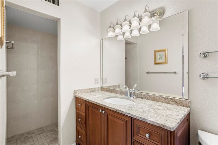 Image No.29-2 Bed Townhouse for sale