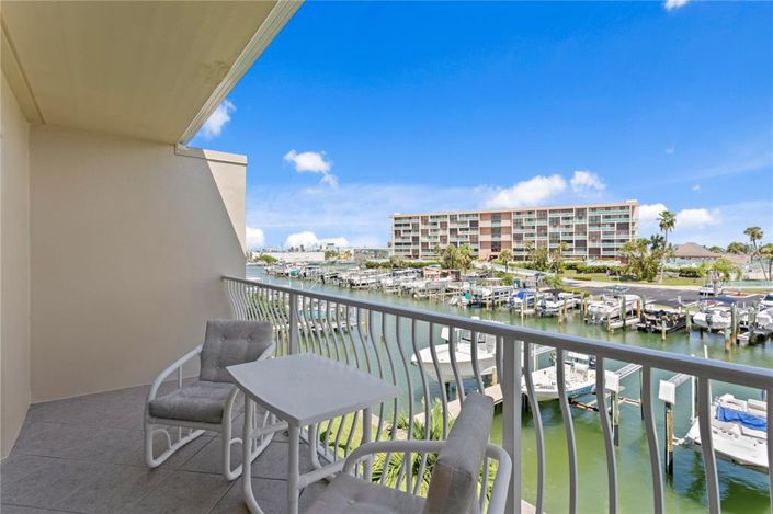 Image No.31-2 Bed Townhouse for sale