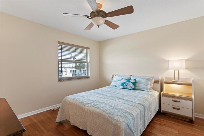 Image No.36-2 Bed Townhouse for sale