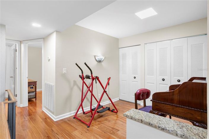 Image No.38-2 Bed Townhouse for sale