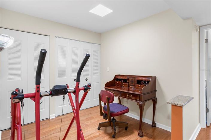 Image No.39-2 Bed Townhouse for sale