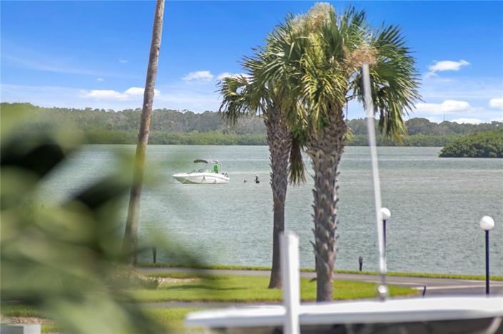 Image No.41-2 Bed Townhouse for sale