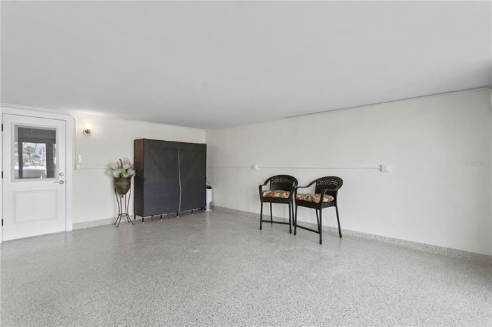 Image No.45-2 Bed Townhouse for sale