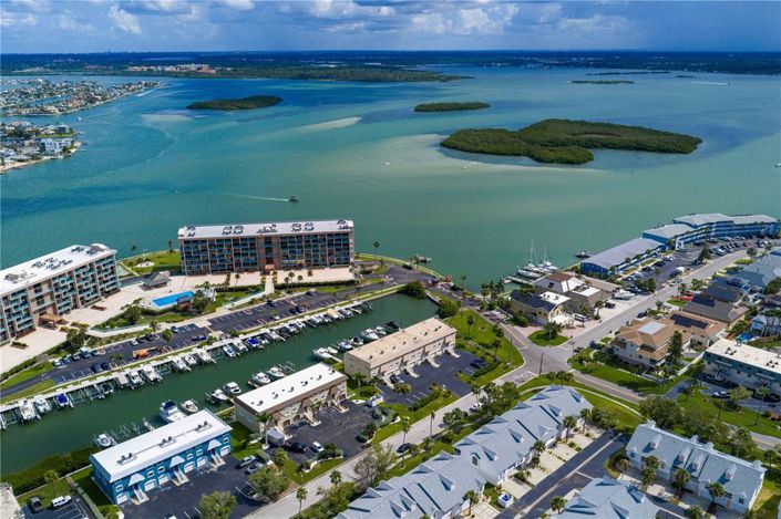 Image No.56-2 Bed Townhouse for sale