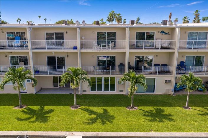 Image No.60-2 Bed Townhouse for sale