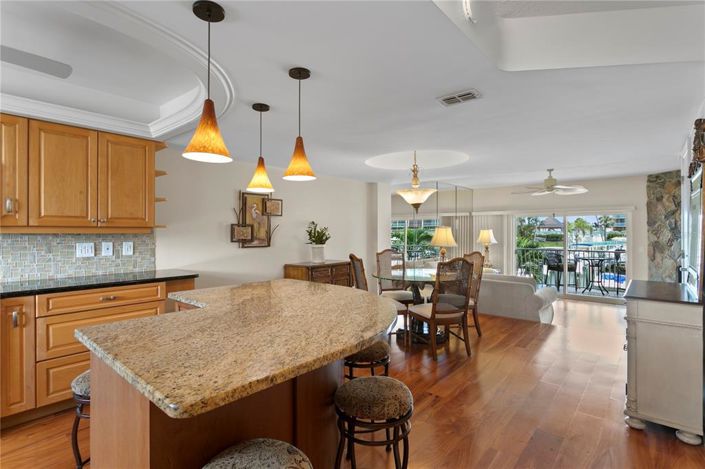 Image No.7-2 Bed Townhouse for sale