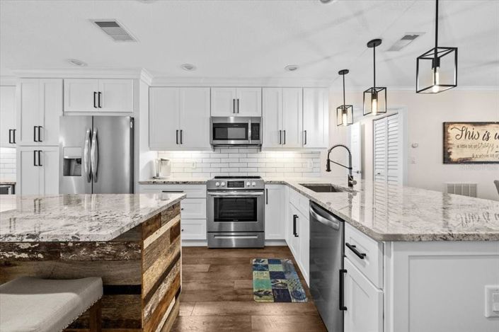 Image No.11-2 Bed Property for sale