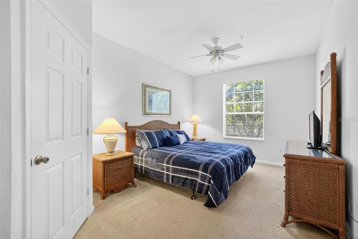 Image No.21-3 Bed Property for sale