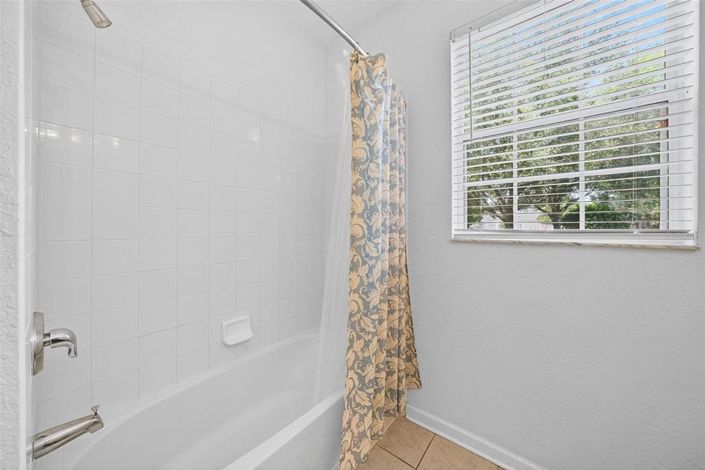 Image No.35-3 Bed Property for sale