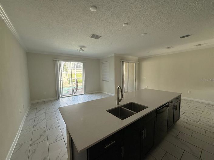 Image No.13-4 Bed Townhouse for sale