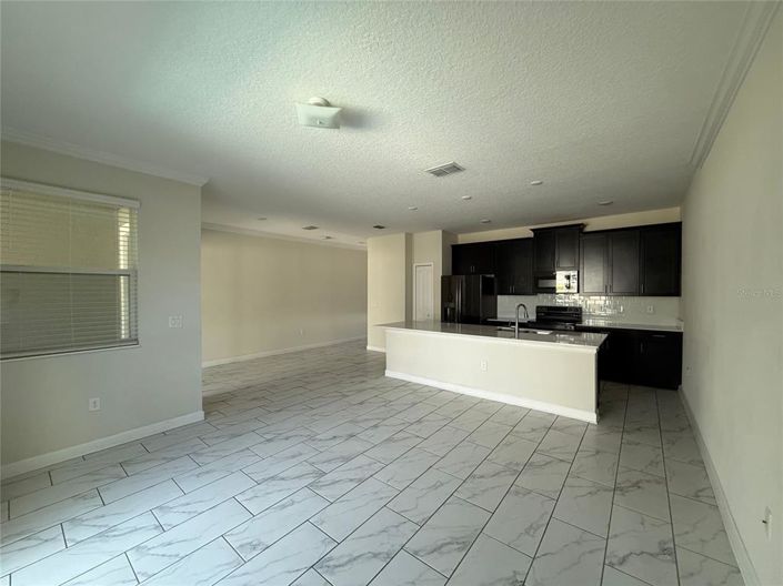 Image No.7-4 Bed Townhouse for sale