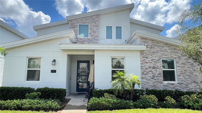 Image No.2-7 Bed Property for sale