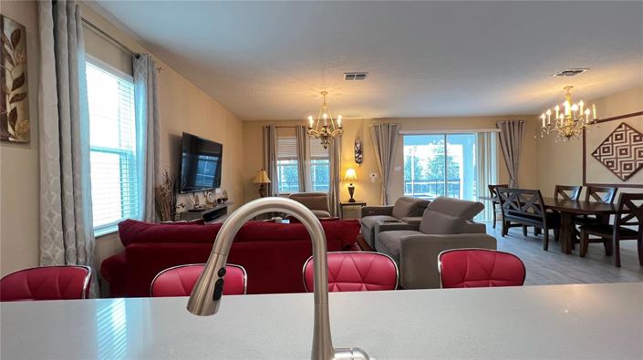 Image No.26-7 Bed Property for sale