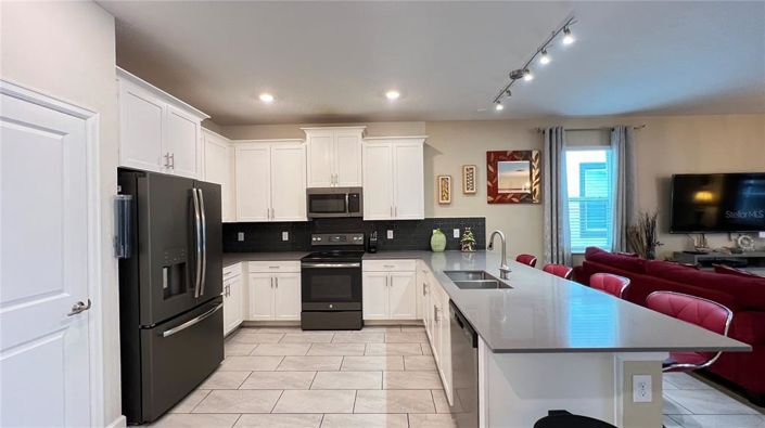 Image No.31-7 Bed Property for sale