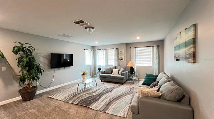 Image No.50-7 Bed Property for sale