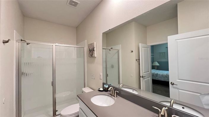 Image No.9-7 Bed Property for sale