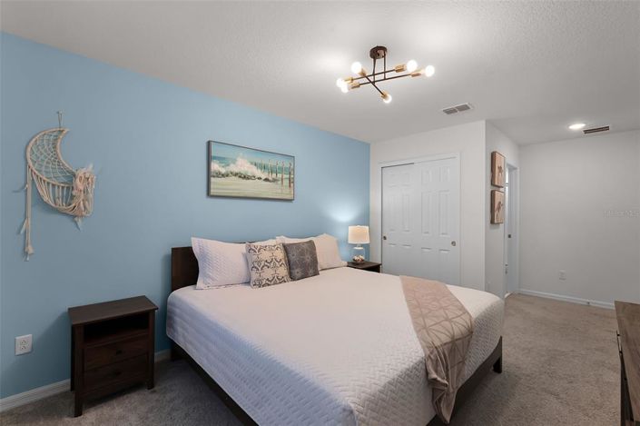 Image No.28-5 Bed Townhouse for sale