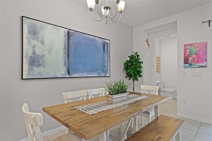 Image No.8-5 Bed Townhouse for sale