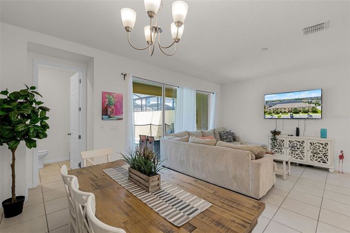 Image No.9-5 Bed Townhouse for sale