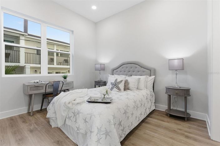 Image No.26-5 Bed Townhouse for sale