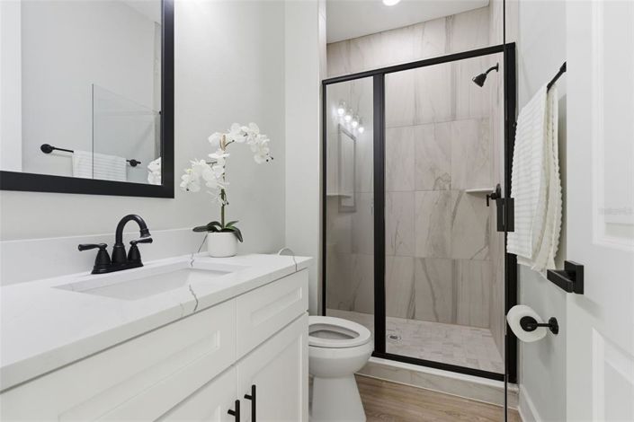 Image No.33-5 Bed Townhouse for sale