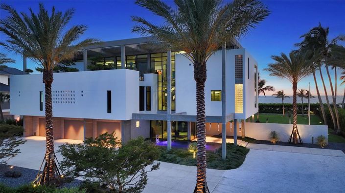 Image No.1-5 Bed Property for sale