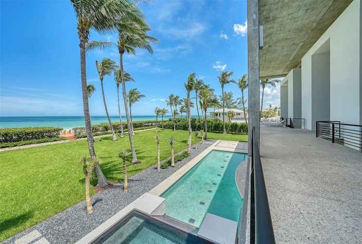 Image No.38-5 Bed Property for sale