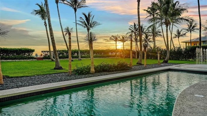 Image No.4-5 Bed Property for sale