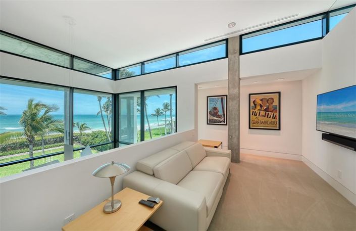 Image No.41-5 Bed Property for sale