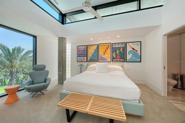 Image No.42-5 Bed Property for sale