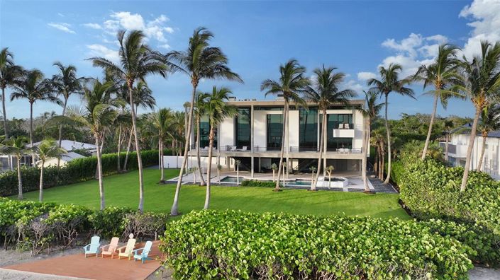 Image No.50-5 Bed Property for sale