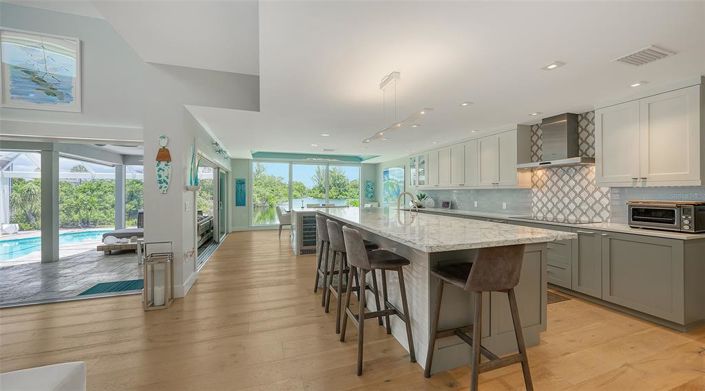 Image No.14-3 Bed Property for sale