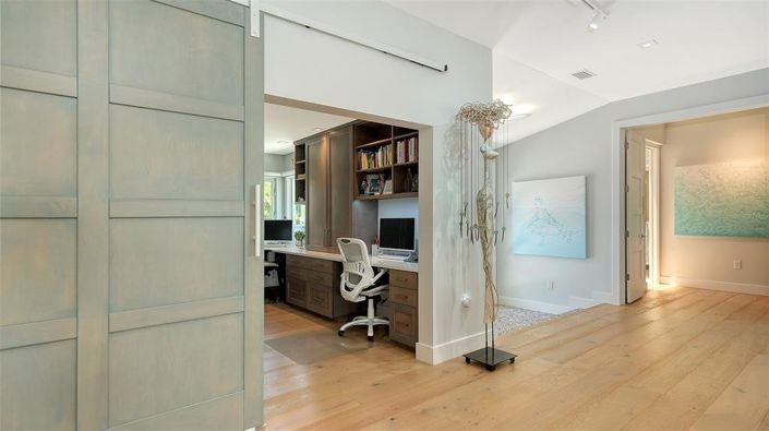 Image No.23-3 Bed Property for sale