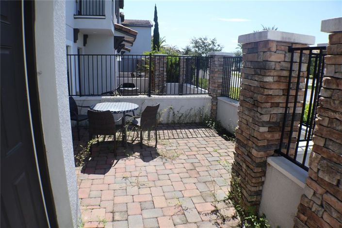 Image No.17-2 Bed Townhouse for sale