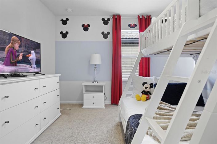 Image No.13-7 Bed Property for sale