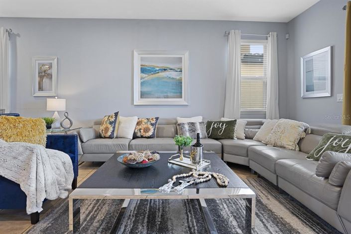 Image No.14-7 Bed Property for sale