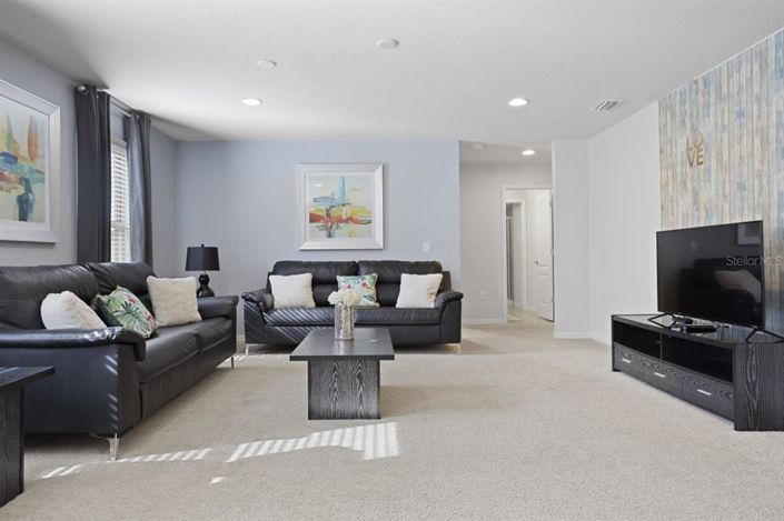 Image No.6-7 Bed Property for sale